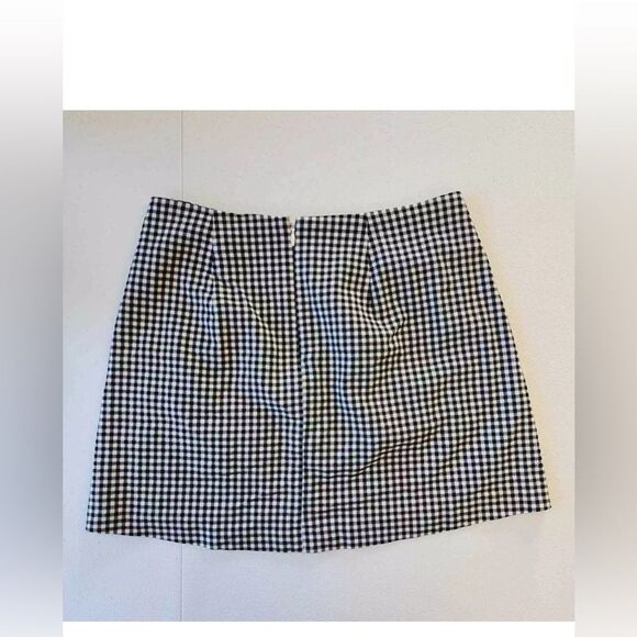 Urban Outfitters Black & White Gingham Mini Skirt | Classic Checkered Style - Picture 2 of 5